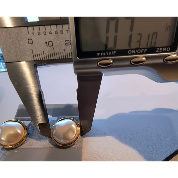 Vintage Monet Gold Tone Round Faux Pearl Clip On Earrings Statement Glam - Picture 6 of 6